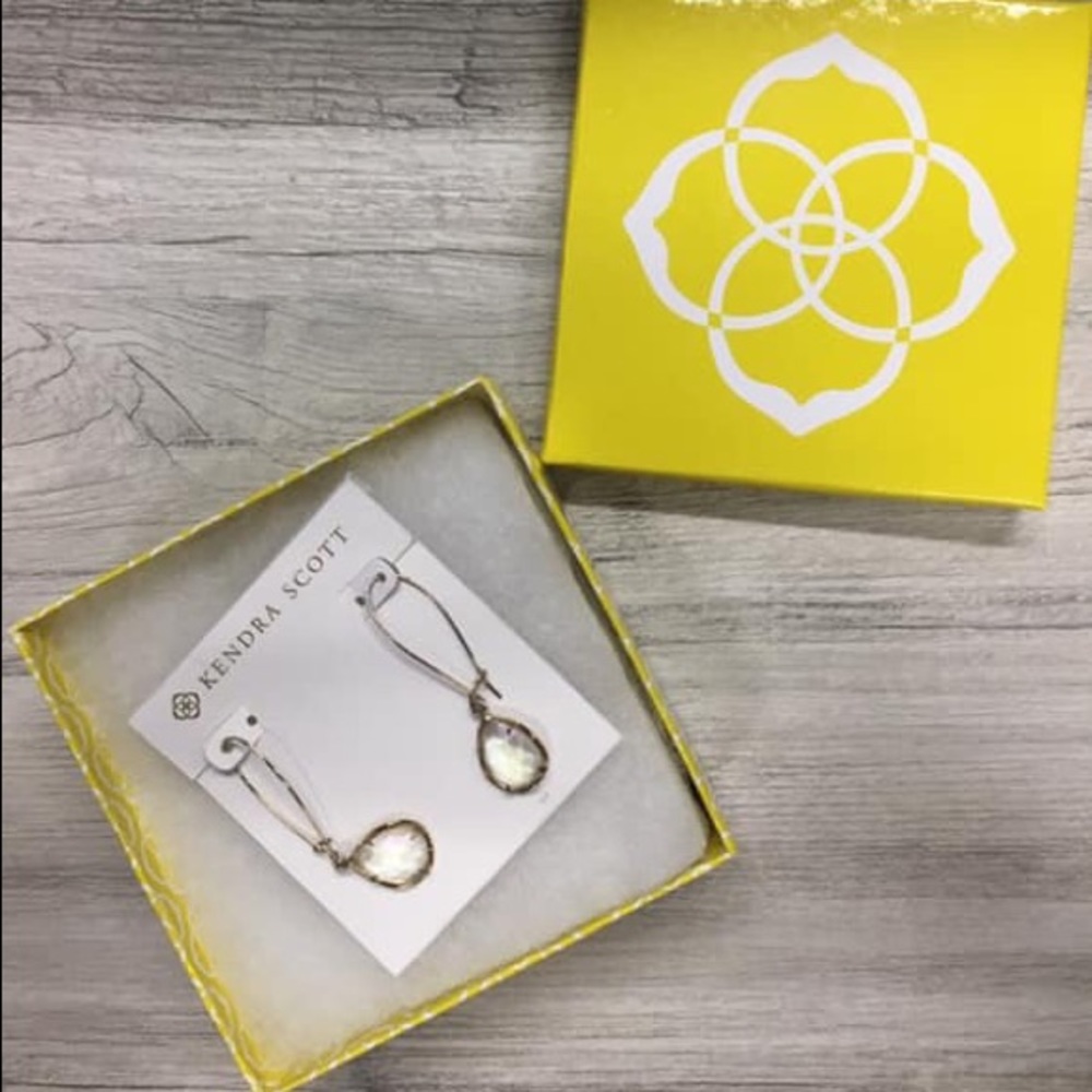 Kendra Scott Earrings 🤩